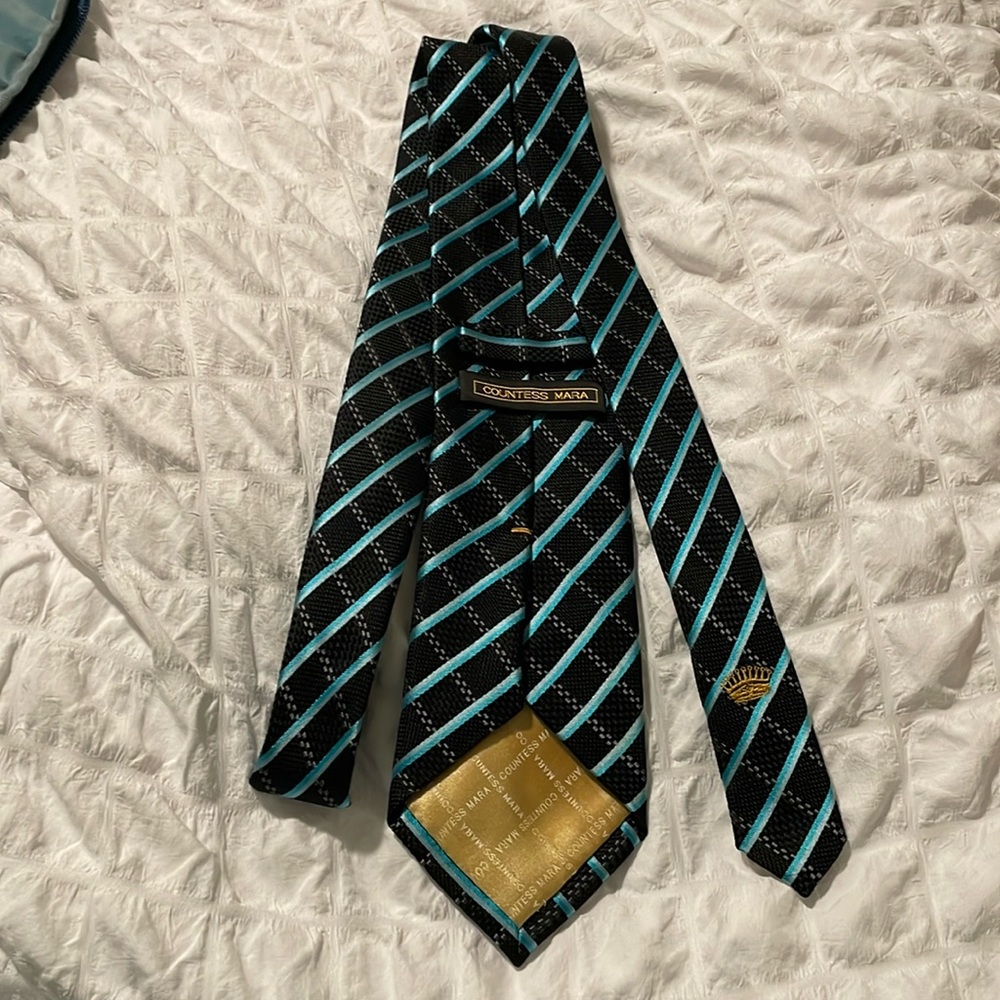 Black and teal countess Mara tie